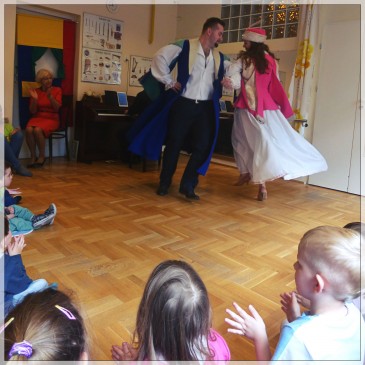 Występ taneczny dla naszych przedszkolaków – galeria zdjęć